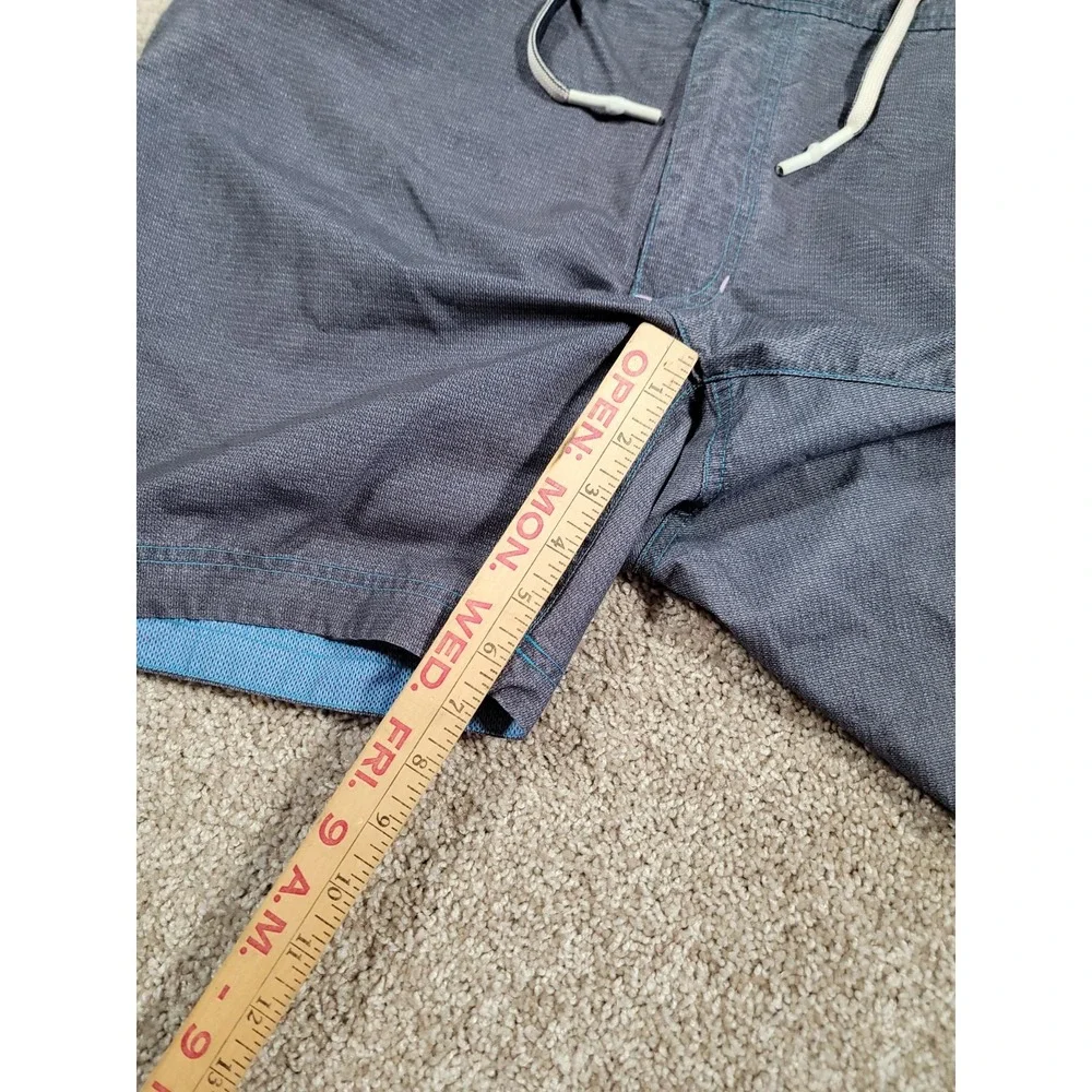 Robert Graham Mens Classic Fit Swim Trunks Size 38 Gray Lined Stretch Beach Surf